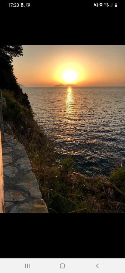 Villa Amos At Aquamarine Residence Vlorë Екстериор снимка