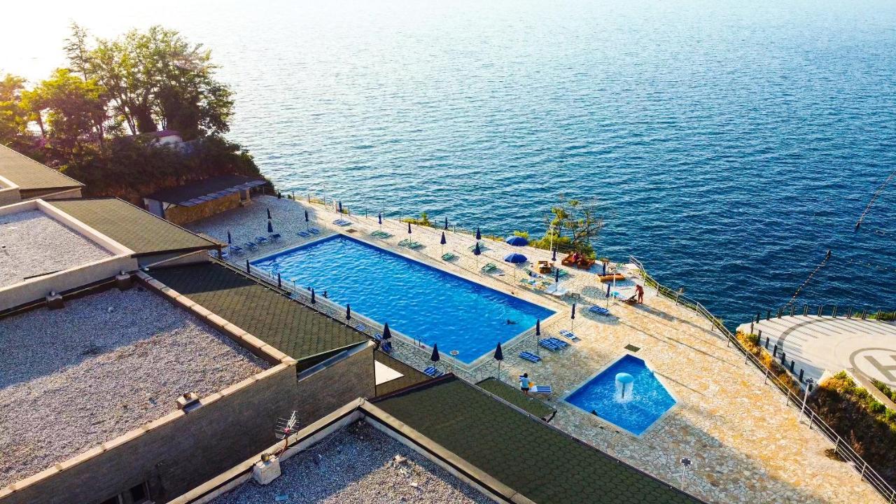 Villa Amos At Aquamarine Residence Vlorë Екстериор снимка