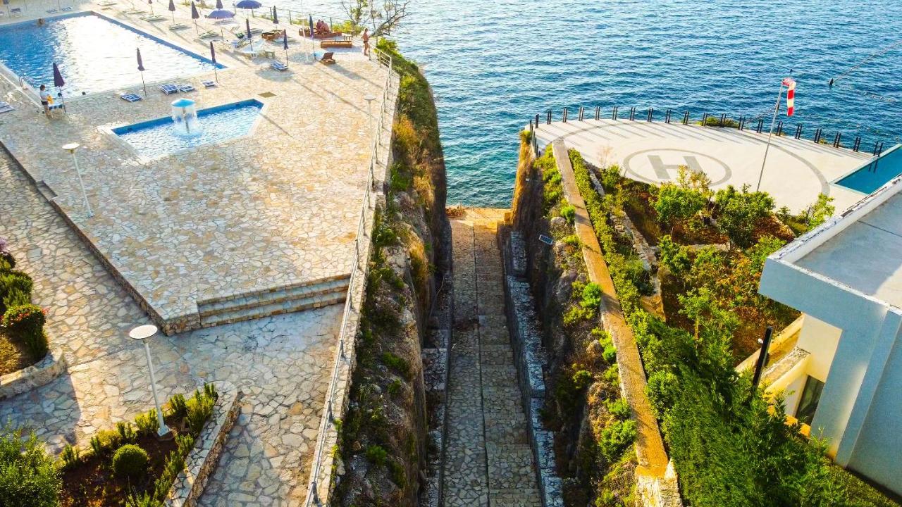 Villa Amos At Aquamarine Residence Vlorë Екстериор снимка