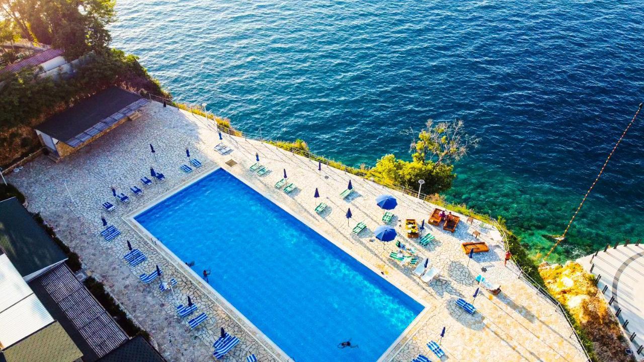 Villa Amos At Aquamarine Residence Vlorë Екстериор снимка