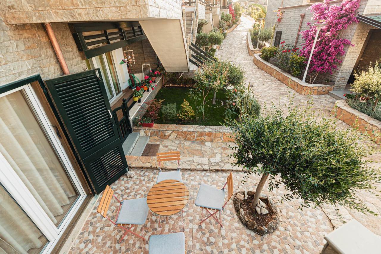 Villa Amos At Aquamarine Residence Vlorë Екстериор снимка