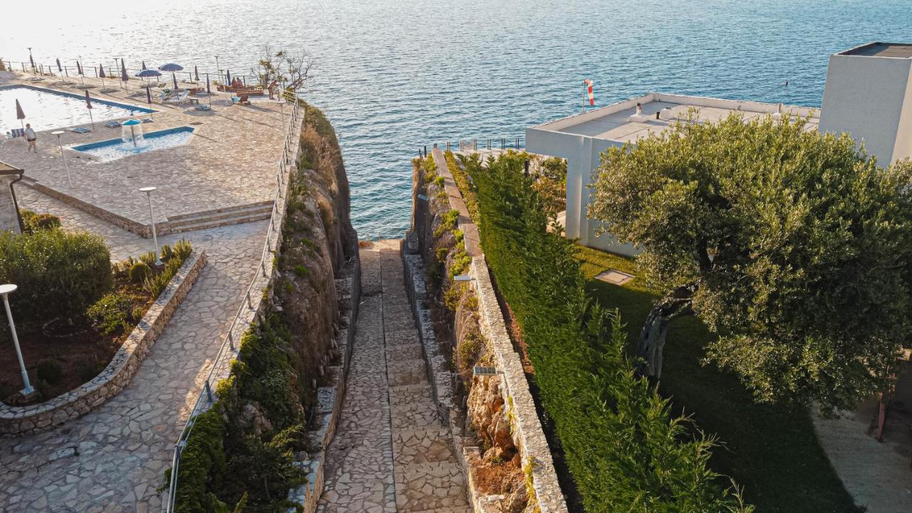 Villa Amos At Aquamarine Residence Vlorë Екстериор снимка