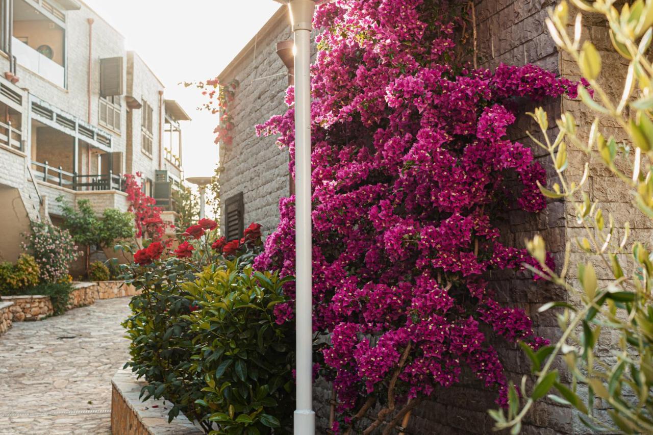 Villa Amos At Aquamarine Residence Vlorë Екстериор снимка